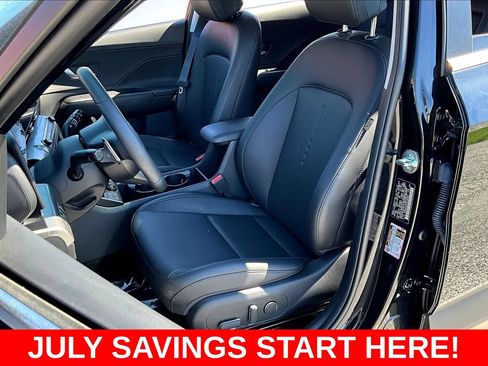 Used 2025 Hyundai Kona Limited FWD image 27