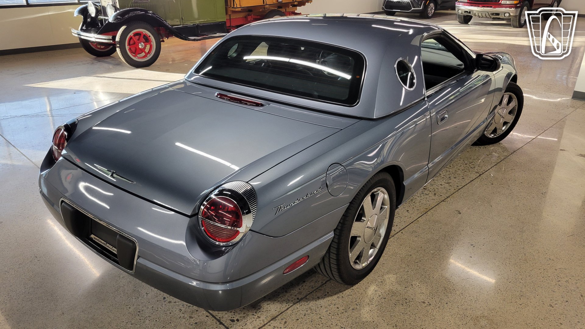Used 2005 Ford Thunderbird RWD image 33