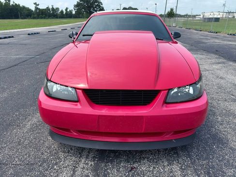 Used 2004 Ford Mustang GT RWD image 16