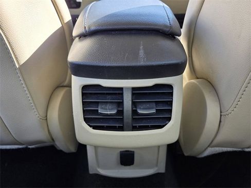 Used 2016 Ford Fusion SE w/ Equipment Group 502A image 15