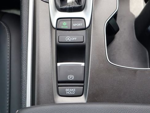 Used 2022 Honda Accord Sport image 11