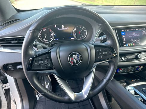 Used 2024 Buick Enclave Premium image 14