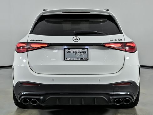 Used 2024 Mercedes-Benz GLC 43 AMG 4MATIC image 11