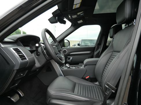 Used 2023 Land Rover Discovery S R-Dynamic AWD/4WD image 12