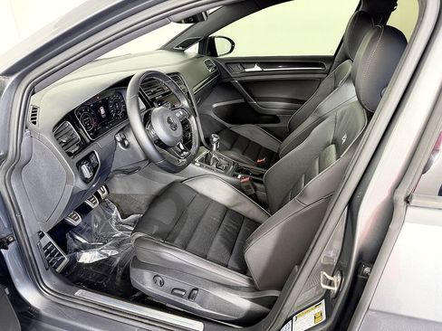 Used 2018 Volkswagen Golf 4-Door AWD/4WD image 29