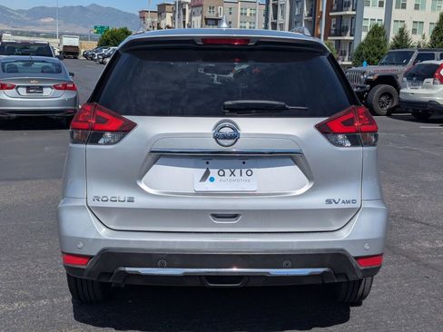 Used 2020 Nissan Rogue SV AWD/4WD image 6