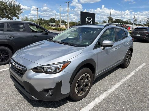 Used 2023 Subaru Crosstrek 2.0i Premium AWD/4WD image 2
