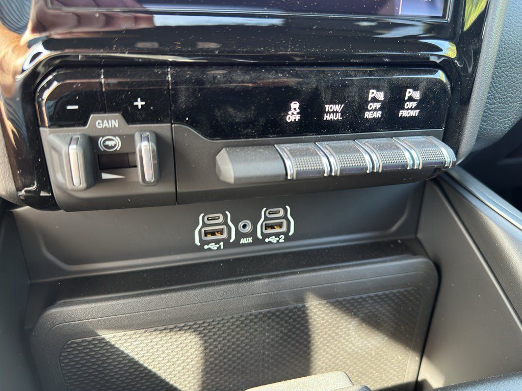New 2026 RAM 2500 Big Horn AWD/4WD image 18