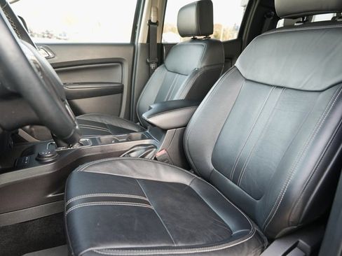 Used 2023 Ford Ranger Lariat w/ Equipment Group 501A High image 13