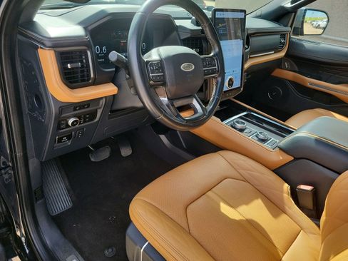 Used 2022 Ford Expedition Max Platinum image 10