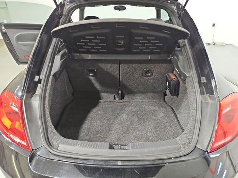 Used 2012 Volkswagen Beetle 2.5 image 20