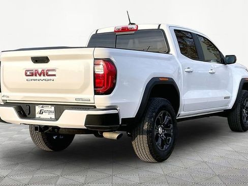 Used 2024 GMC Canyon Elevation w/ Convenience Package image 5