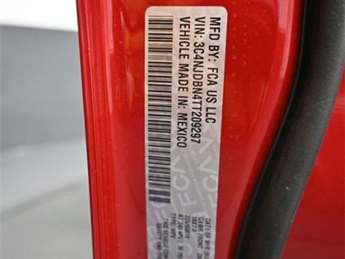 New 2026 Jeep Compass Latitude image 15