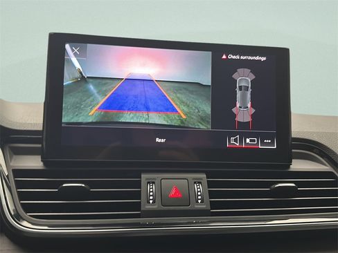 Used 2021 Audi Q5 2.0T Premium w/ Convenience Package image 26