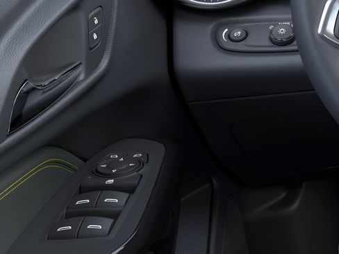 Used 2026 Chevrolet Trax ACTIV FWD image 22