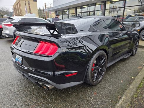 Used 2021 Ford Mustang Shelby GT500 w/ Technology Package image 4