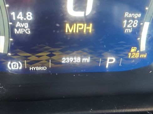 Used 2022 Jeep Wrangler Unlimited Sahara image 13