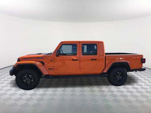 New 2025 Jeep Gladiator Sport image 7