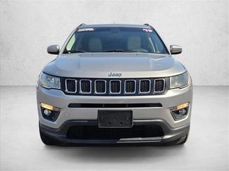 Used 2019 Jeep Compass Latitude video 2