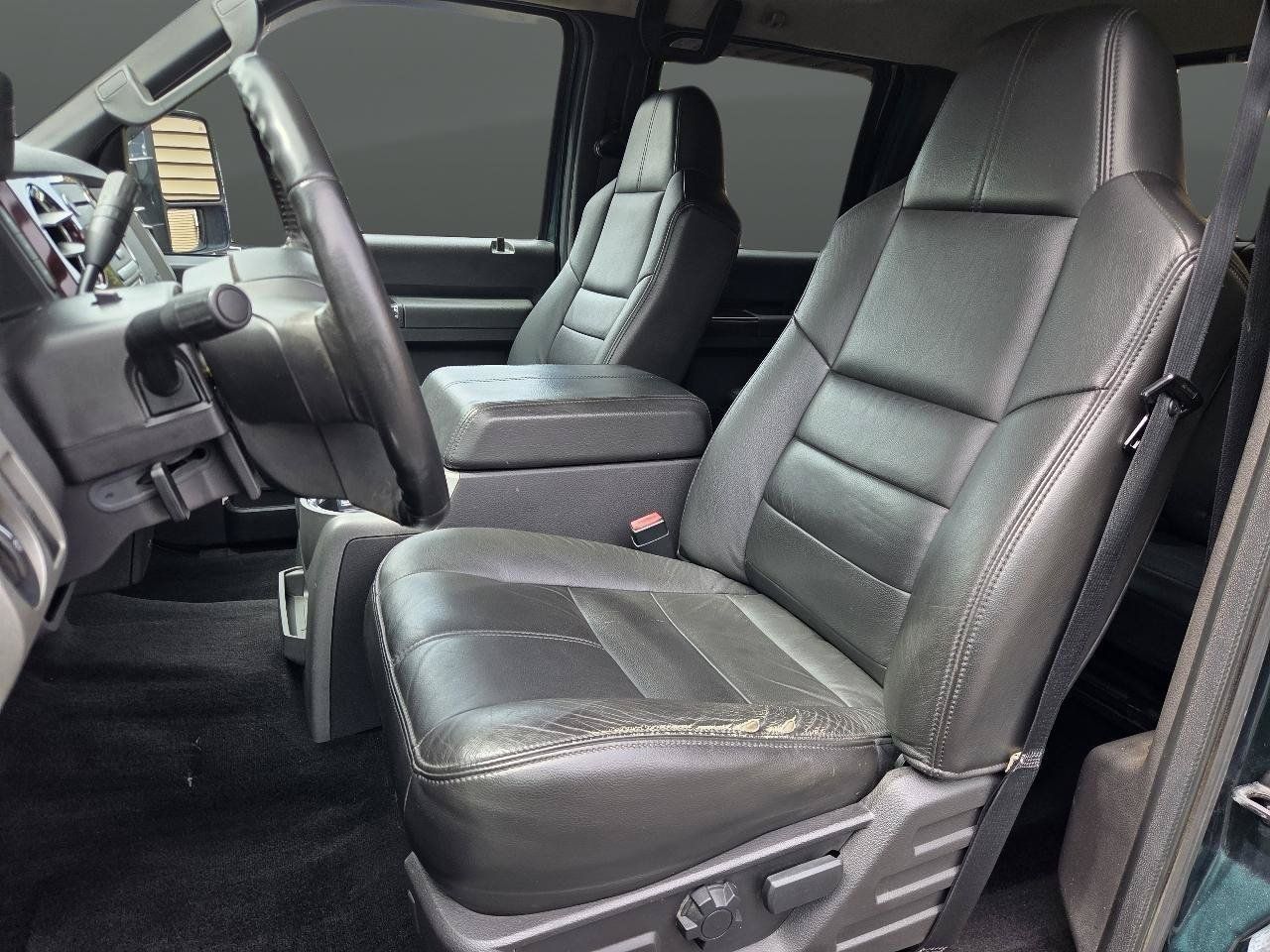 Used 2010 Ford F250 Lariat AWD/4WD image 11