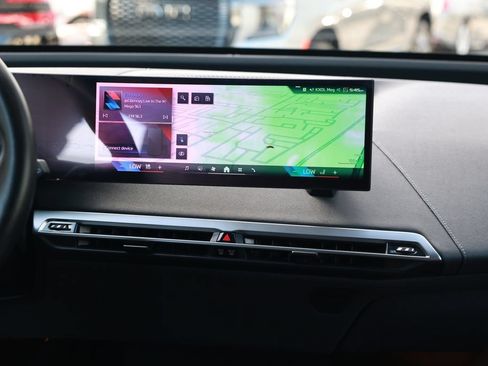 Used 2025 BMW iX M60 AWD/4WD image 31