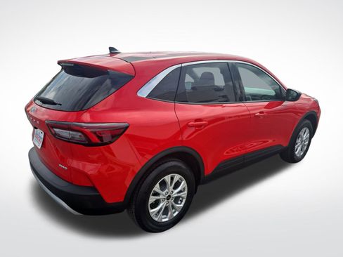 Used 2024 Ford Escape Active image 7