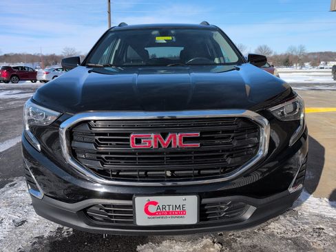 Used 2018 GMC Terrain SLE w/ Driver Convenience Package image 3