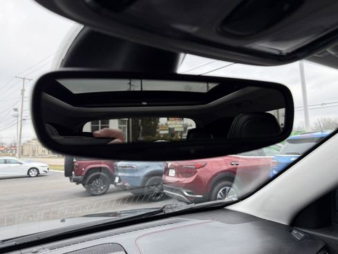 Used 2020 Jeep Cherokee Trailhawk w/ Comfort/Convenience Group image 70