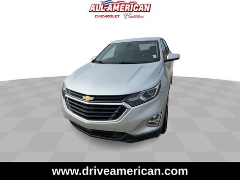 Used 2019 Chevrolet Equinox LT w/ Driver Convenience Package image 3