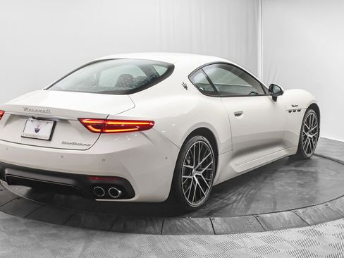 Used 2024 Maserati GranTurismo Modena image 9