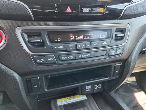Used 2023 Honda Passport TrailSport image 22