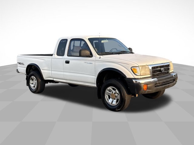 Used 2000 Toyota Tacoma PreRunner RWD image 3