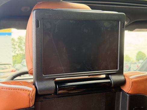 Used 2026 Chrysler Pacifica Pinnacle FWD image 43