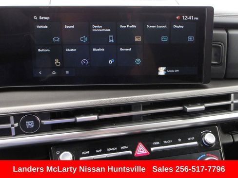 Used 2025 Hyundai Santa Fe SEL FWD image 19