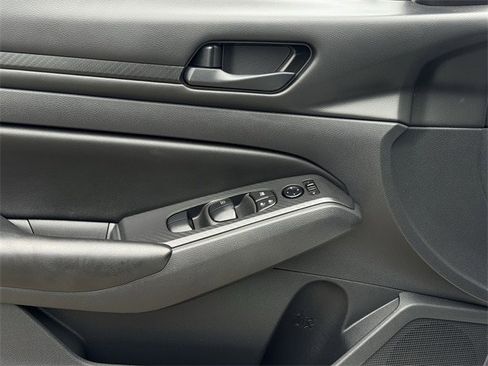 Used 2023 Nissan Altima 2.5 S image 23