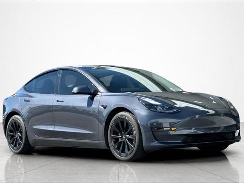 Used 2022 Tesla Model 3 Long Range image 7