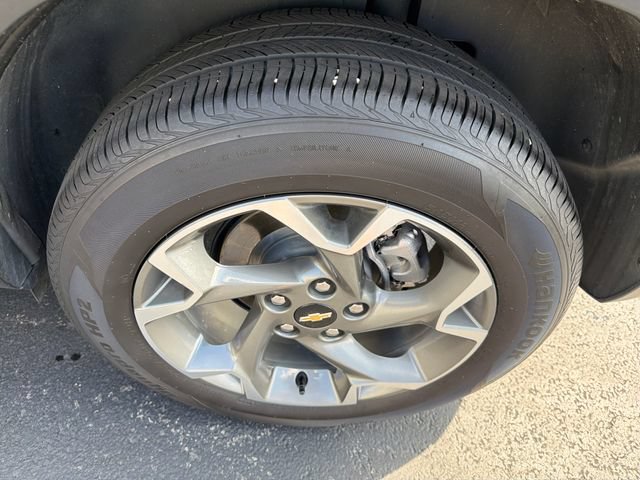 Used 2025 Chevrolet Trax LT w/ LT Convenience Package FWD image 23
