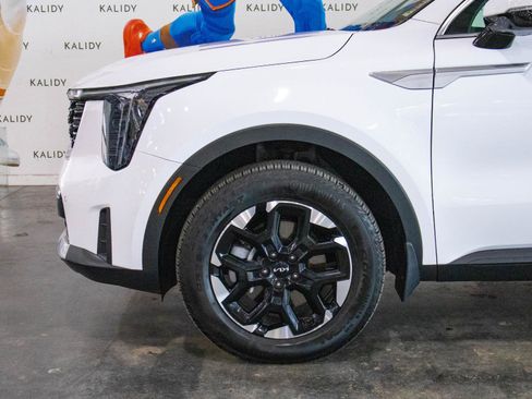 New 2025 Kia Sorento S w/ Panoramic Sunroof Package image 17