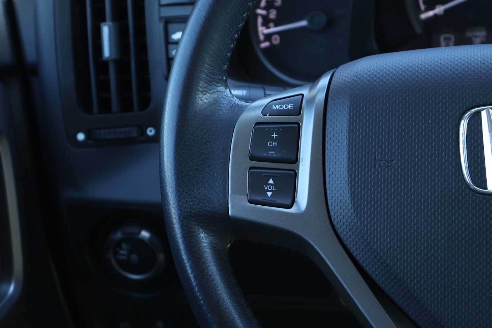 Used 2013 Honda Ridgeline RTL image 21