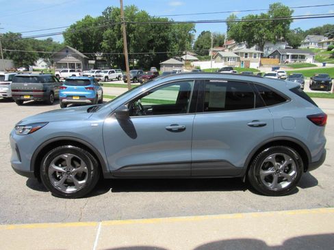 Used 2025 Ford Escape ST-Line FWD image 10