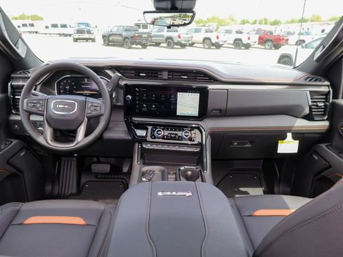 New 2026 GMC Sierra 2500 AT4 w/ AT4 Premium Plus Package AWD/4WD image 15