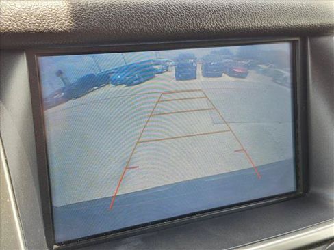 Used 2018 Chevrolet Suburban LT RWD image 10