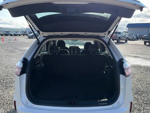 Used 2019 Ford Edge SEL w/ Equipment Group 201A image 12