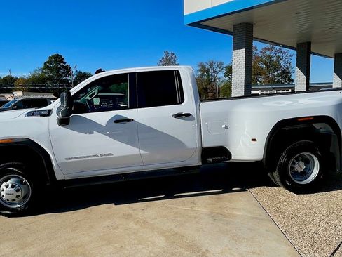 New 2026 GMC Sierra 3500 Pro image 4