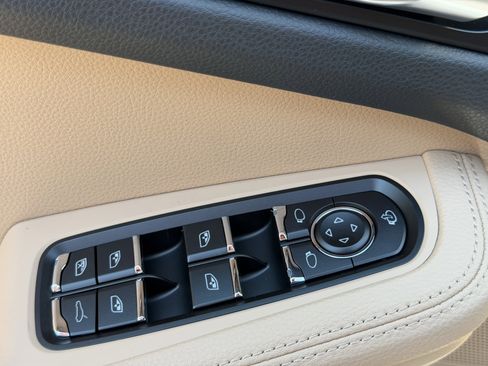 New 2026 Porsche Macan image 23