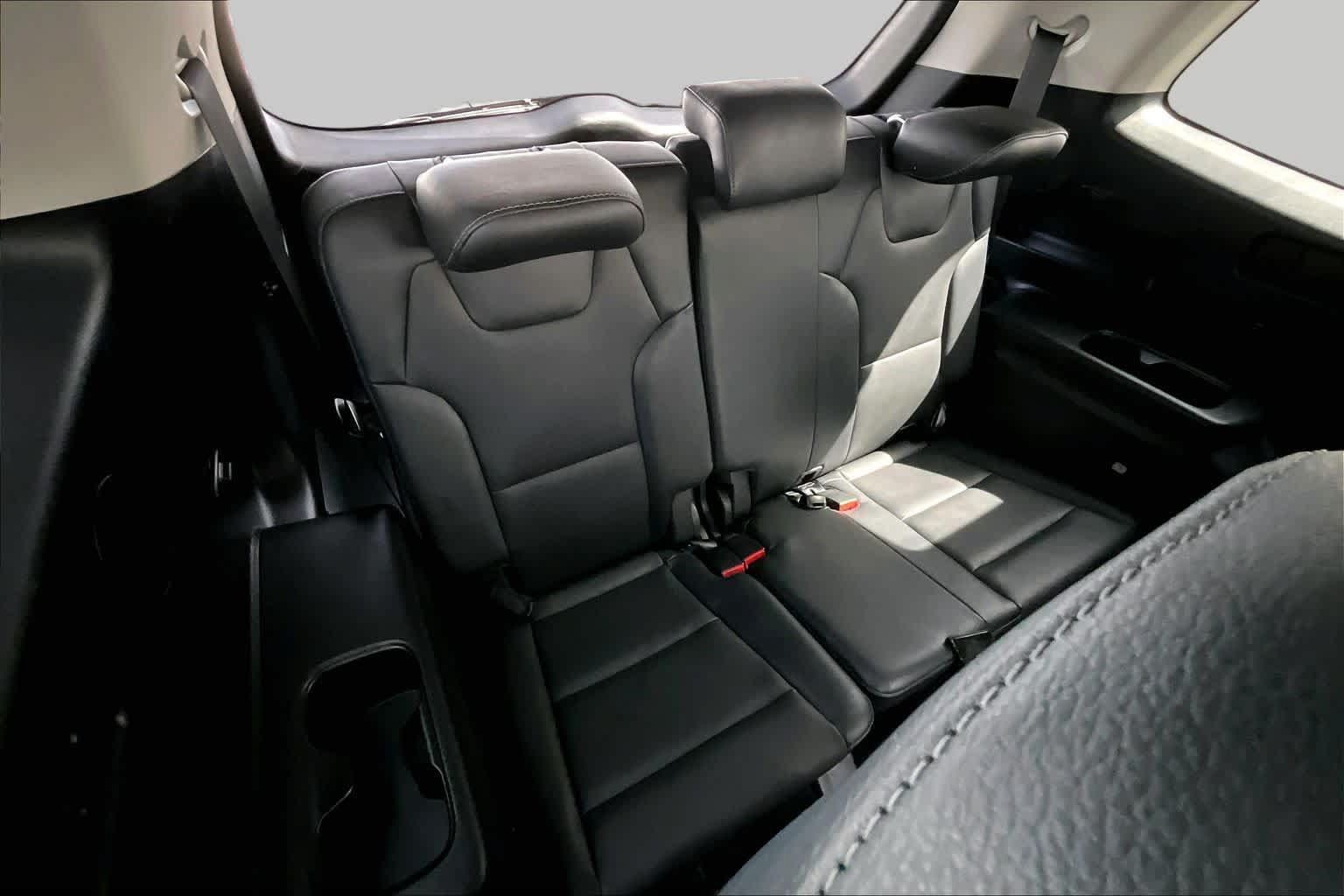 Used 2023 Kia Telluride EX w/ EX Captain's Chair Package FWD image 36