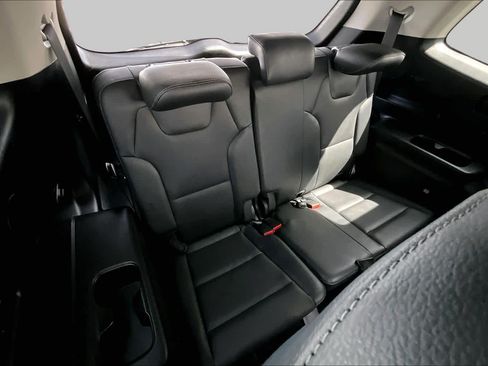 Used 2023 Kia Telluride EX w/ EX Captain's Chair Package FWD image 36