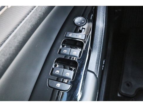 Used 2023 Kia Sportage SX image 23