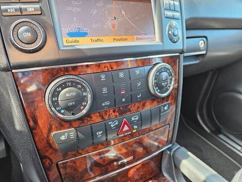 Used 2010 Mercedes-Benz ML 350 4MATIC image 26