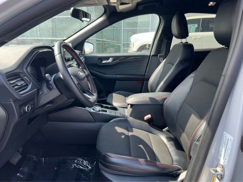 Certified 2025 Ford Escape ST-Line Select AWD/4WD image 27